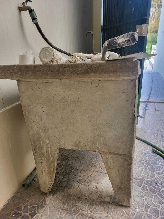 Tanque da roupa antigo