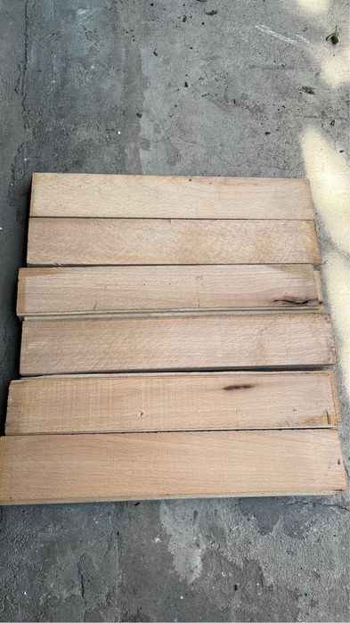 Parkiet bukowy w dobrym stanie