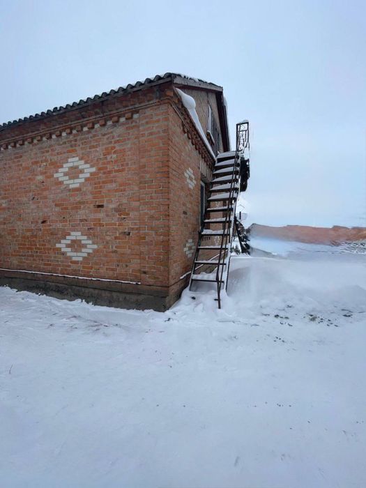 Продаж будинку в с. Рованці на ділянці 12 сот.