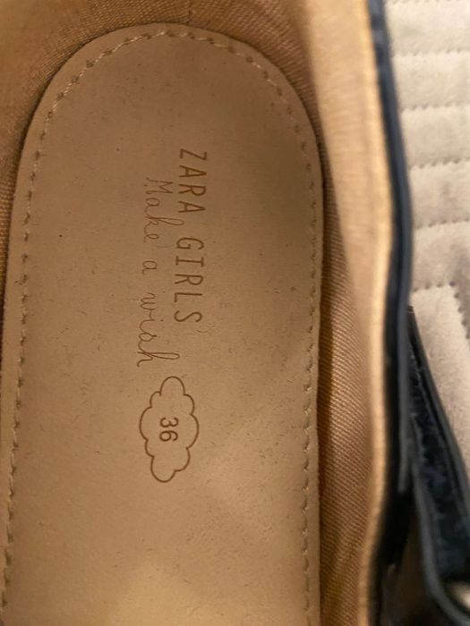 Buty Zara girls baleriny lakierki ciemny granat