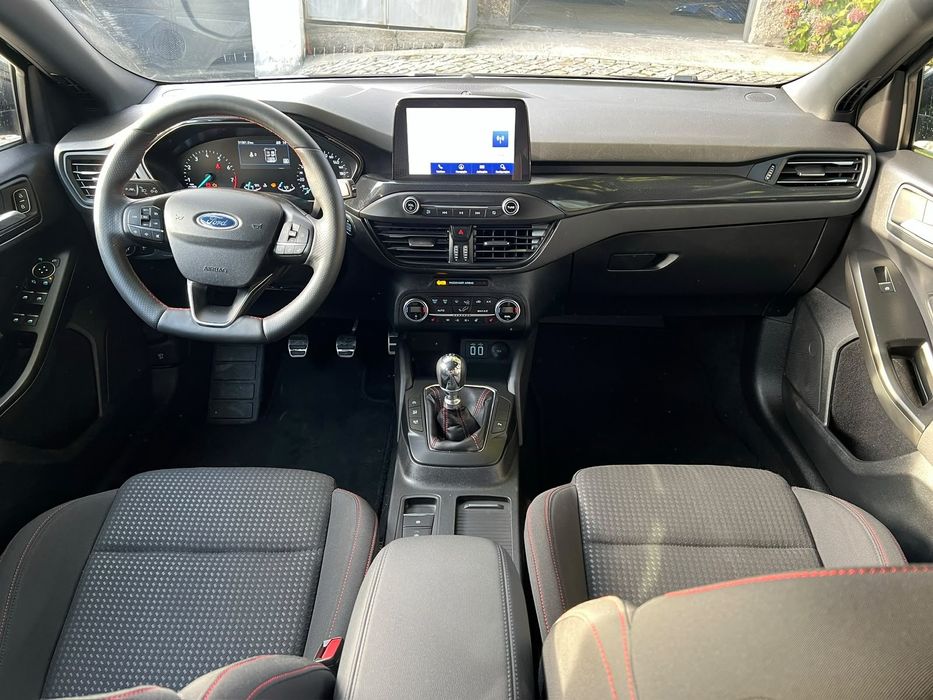 Ford focus st line hybrid — photo 5