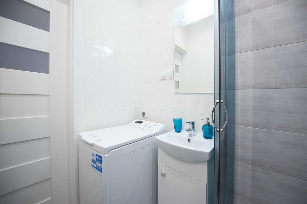 Odstąpię pokój w mieszkaniu 5 osobowym na Legionów 20, Łódź