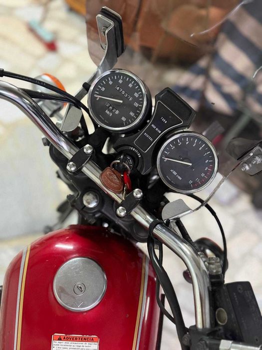 Suzuki GN 250 + extras