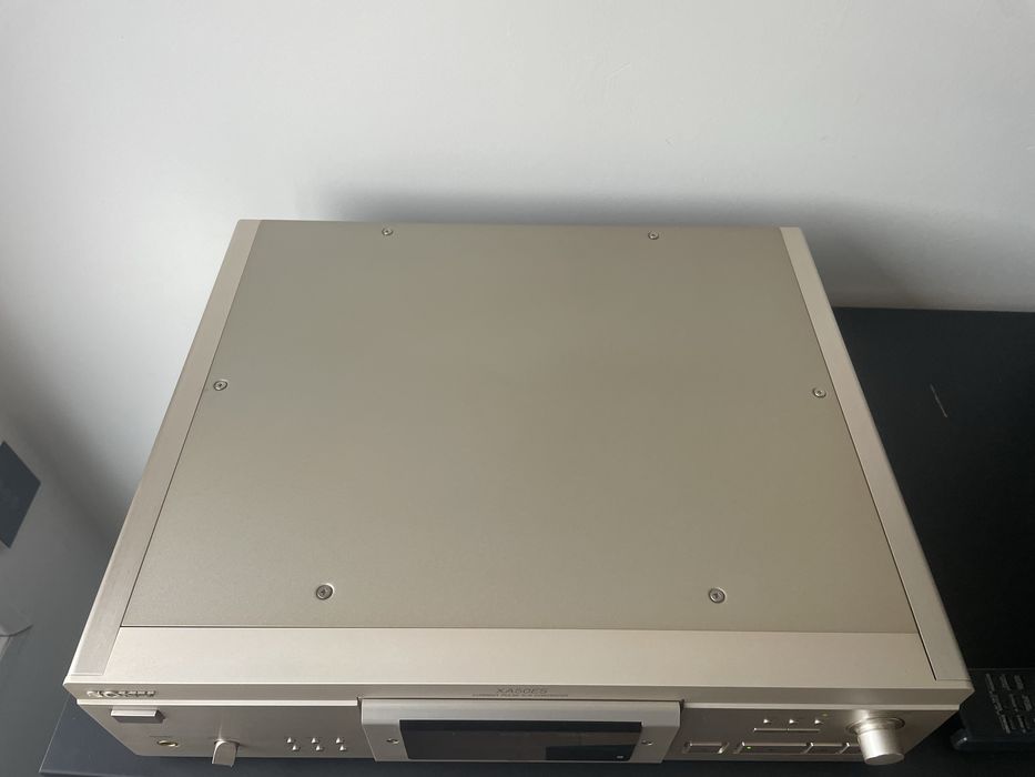 Sony XA50ES     srebrny odtwarzacz cd