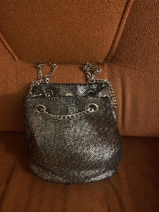 Продам сумку  нарядна