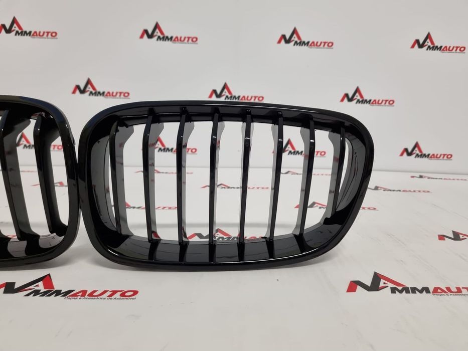 Grelhas Frontais BMW F20 F21 Preto Brilho