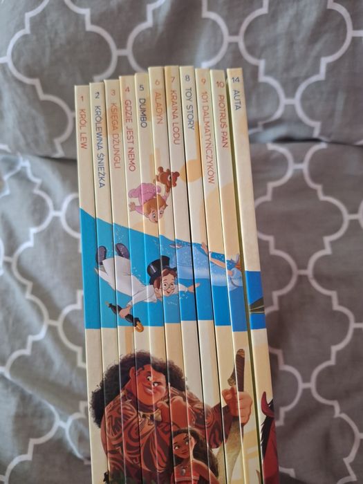 Książki Disney. 11szt