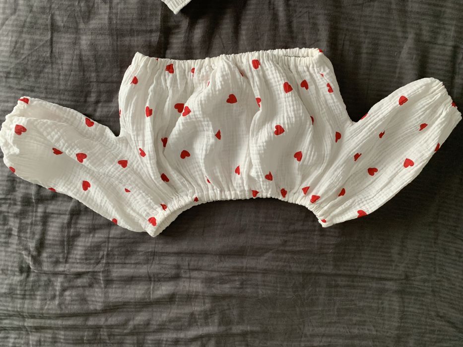 Мусліновий жіночий костюм