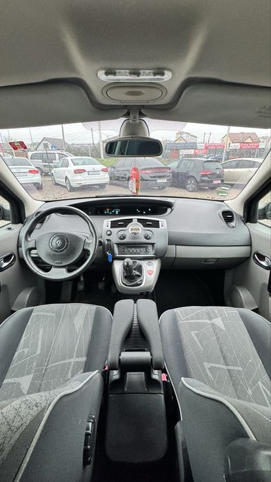 Renault Scenic Рено Сценік II 2004 р 1,6 бенз 5МКПП 122тис.км.