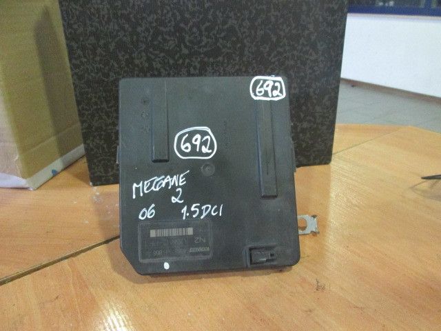 Caixa fusíveis / SAM / BSI RENAULT Megane II Break (KM0/1_)