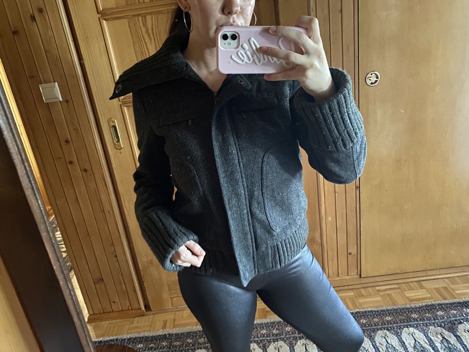 Kurtka szara autograf