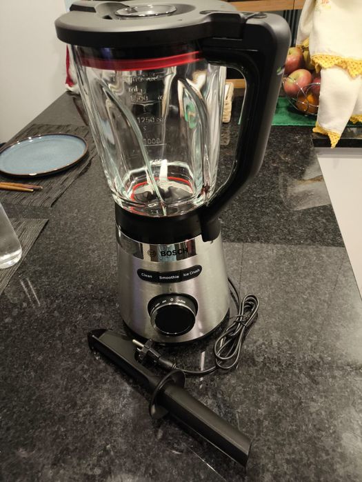 Liquidificador BOSCH MMB6382M VitaPower Série 4 (1200W - 15L inox) - )