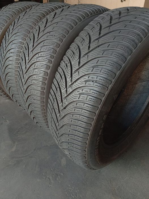 R15 195 65 шини зимові BFGodrich в доброму стані 7000 комплект виробник Польша