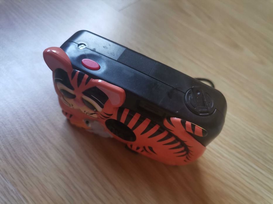 Câmera máquina fotográfica analógica antiga gato