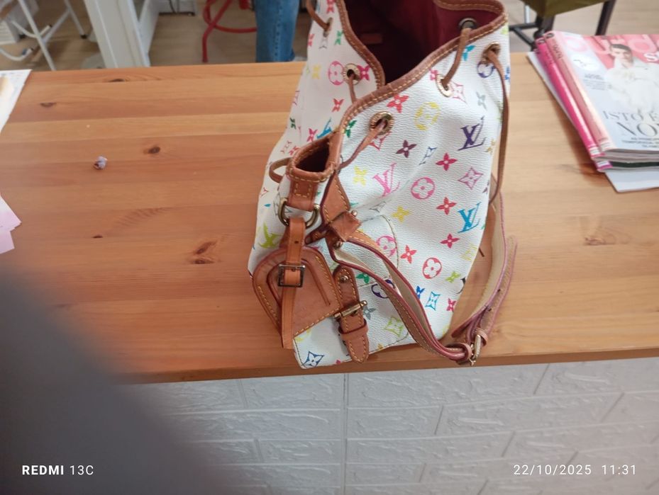 Mala Louis Vuitton Original colorida
