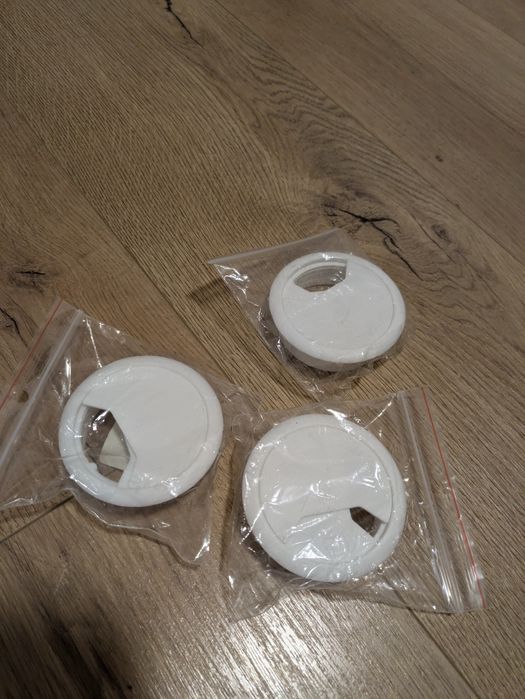 Przelotka do kabli biała 3 szt.