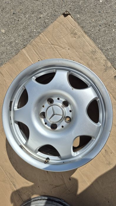 Felgi aluminiowe 4sztuki 16" 5x112 et42 7,5J otwor 66,6