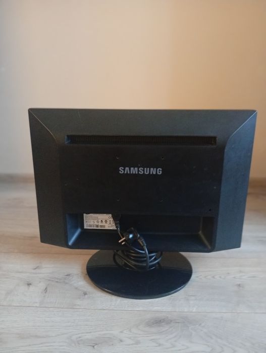 Samsung  2253 LW