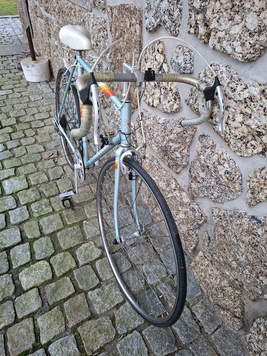 Bicicleta estrada antiga