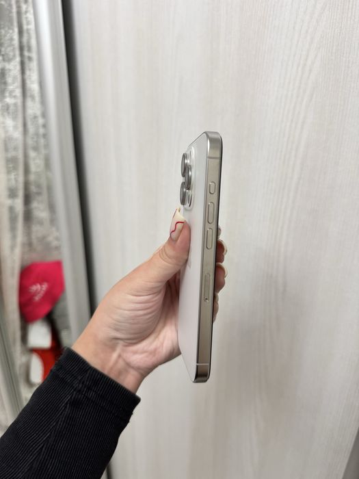 Phone 15pro 256gb White Titanium