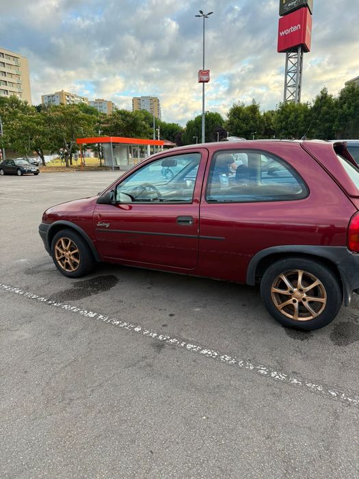 Opel Corsa 1994 – Económico, fiável e pronto a andar!