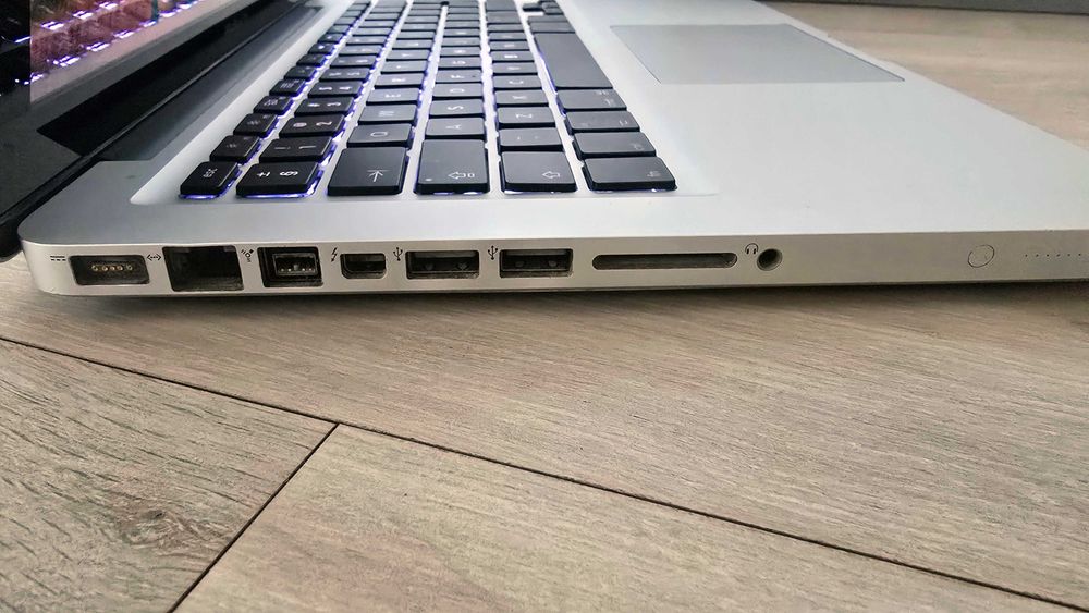 MacBook Pro 13 Early 2011 | A1278 | 8 GB RAM, SSD, macOS High Sierra | Bardzo dobry stan | Gratis