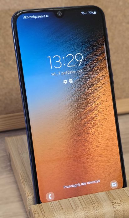 Samsung Galaxy A40  - 4GB/64GB