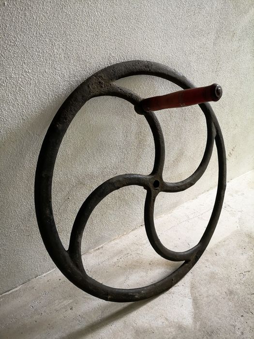 Roda de relador de uva