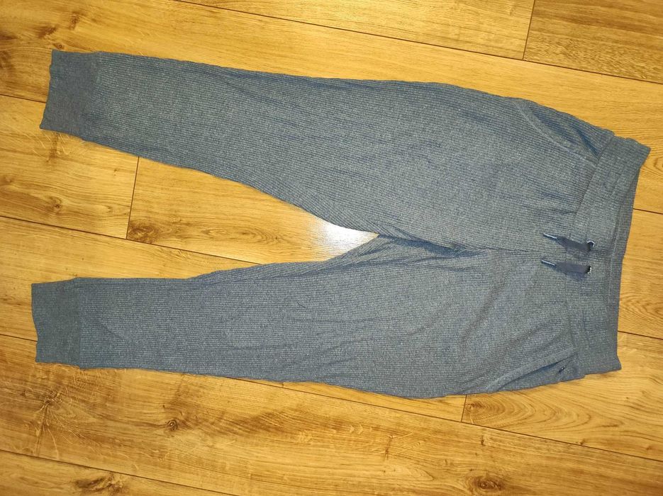 Spodnie dresowe roz 36/38