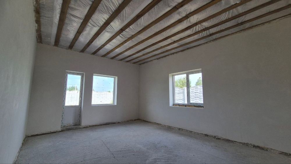 Великий будинок у Немішаєвому під чистову