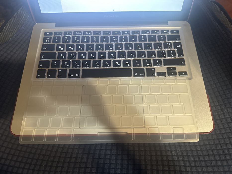 Продам Macbook a1278  /i5/8 ОЗУ/512 SSD/