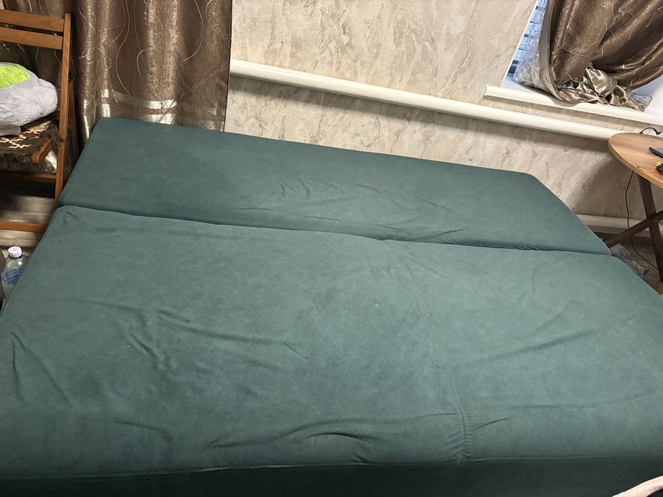 Продам диван 150/190