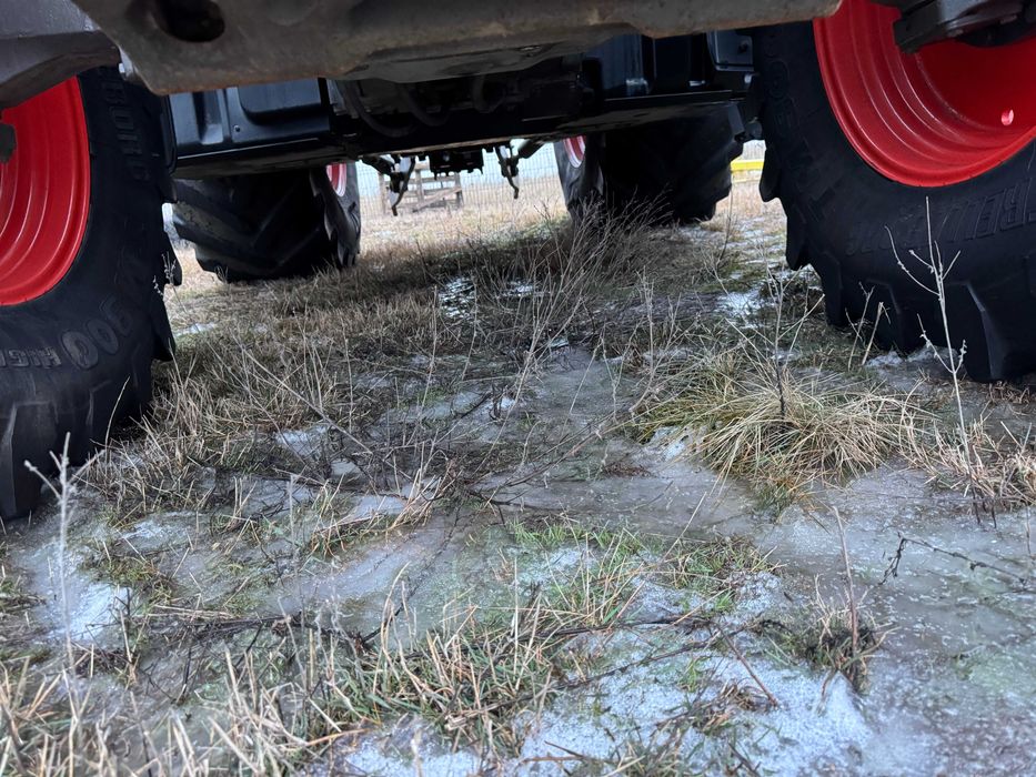 Продаж Claas Axion 920