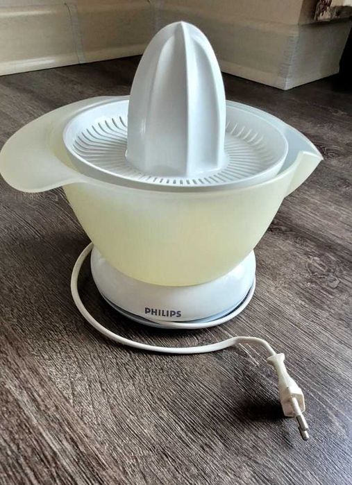 Відмінна якість! Соковижималка для цитрусових PHILIPS Daily Collection HR2737 Цитрус прес соковичавлювач Зроблено в Європі!
