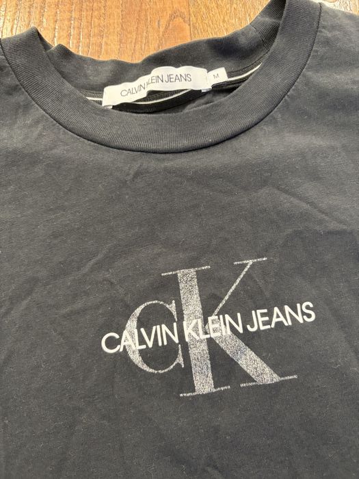 Футболка Calvin Klein ,розмір М