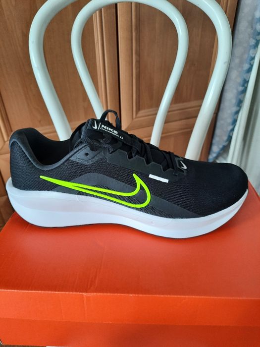 Nowe buty męskie Nike rozmiar 47