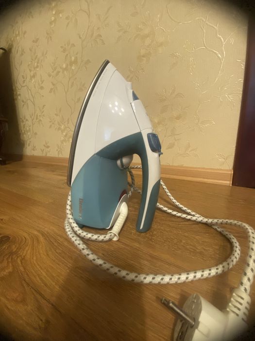 Продам утюг как новый