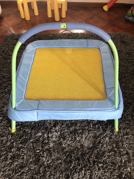 Mini Trampolim infantil como novo