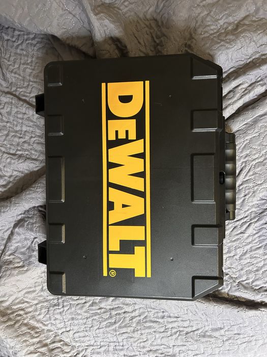 Berbequim DeWalt DC733