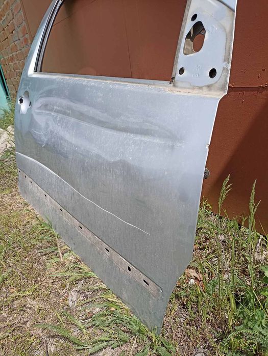 Двері на Сітроен С2