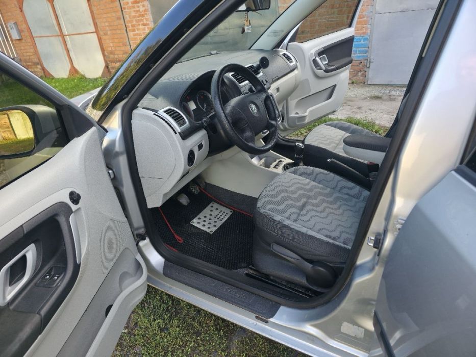 Skoda fabia 1.9 tdi 2008 рік