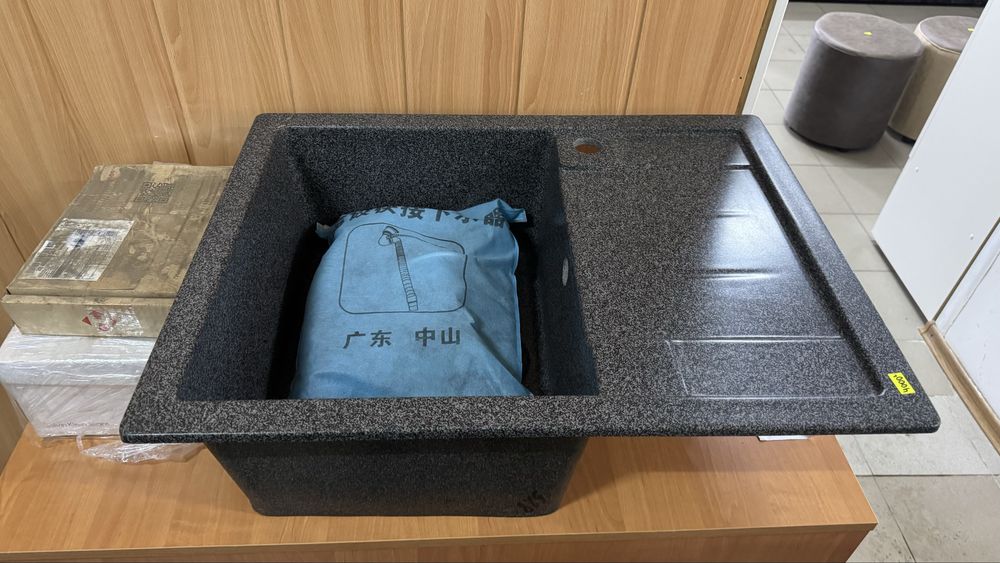 Мойка 58*48 см нержавейка 0.8 мойка Гранитная Platinum Распродажа!!!