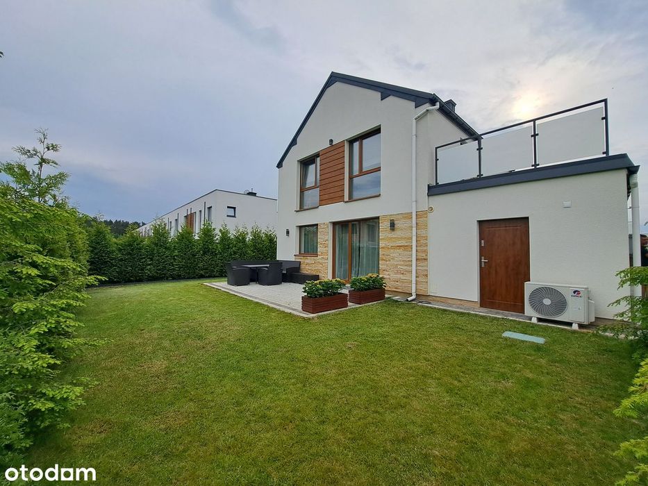 Wolnostojący dom blisko lasu w Lesznowoli!