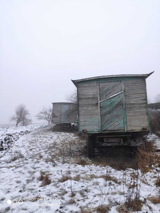 Продам 2 павільйони для бджіл на колесах на 27 сімей кожен