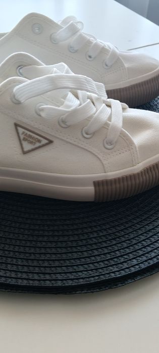 Białe trampki damskie 40