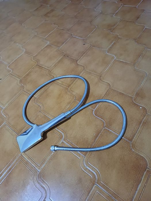 Vendo chuveiro novíssimo com ótimo preço.