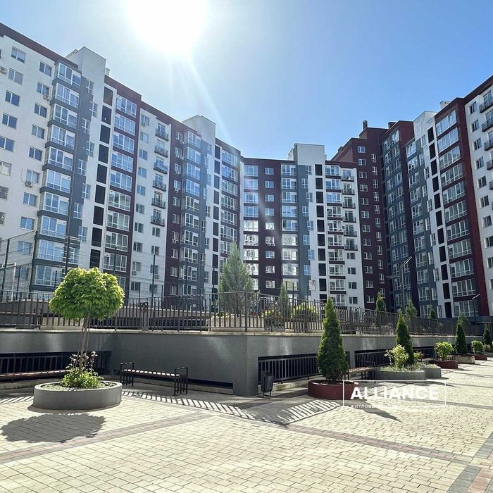 1 кім. квартира з кухнею-студією та виглядом на гори