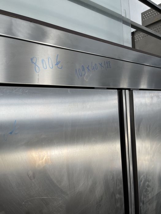 Armario  em inox com prateleiras