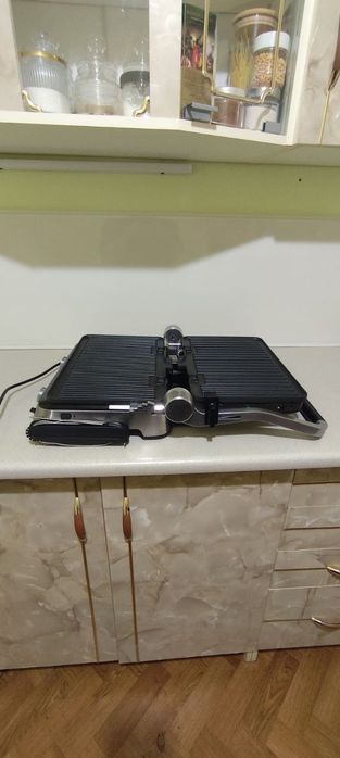 Braun MultiGrill 9 Pro CG9167, електрогриль, мультигриль, вафельниця, гриль, барбекю, контактний гриль, міні-духовка, гриль 3-в-1, термощуп, 6 пластин