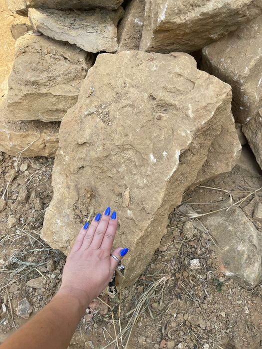 Vendo pedra para muros/construção